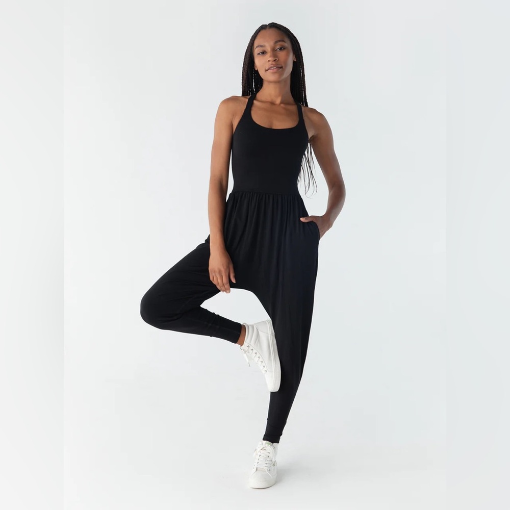 Imbodhi Bōdhi Jumper (Midnight Black)